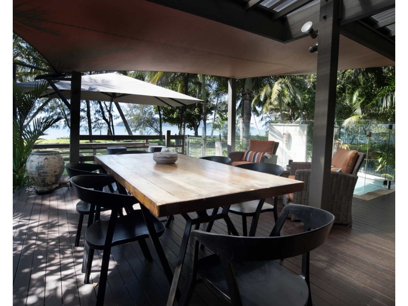 Unit 1/18-20 Reid Rd, Wongaling Beach QLD 4852