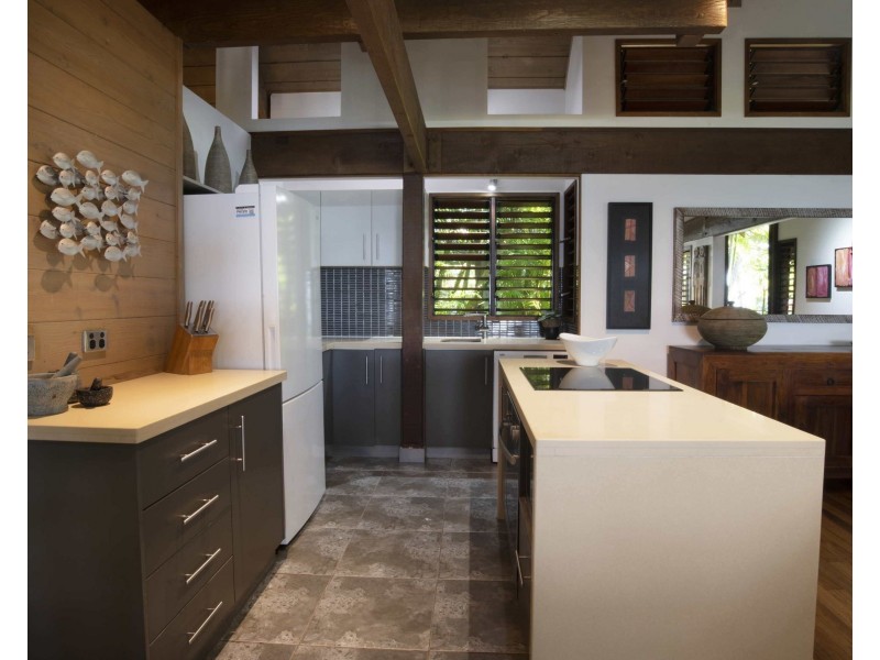 Unit 1/18-20 Reid Rd, Wongaling Beach QLD 4852