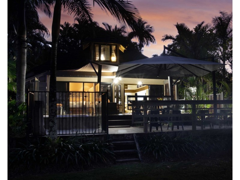 Unit 1/18-20 Reid Rd, Wongaling Beach QLD 4852