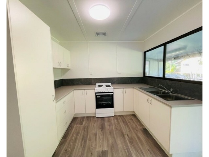 13 Webb Ct, Bingil Bay QLD 4852