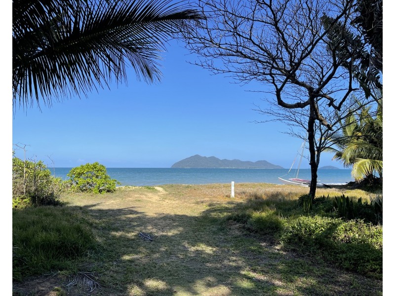 Unit 3/109 Reid Rd, Wongaling Beach QLD 4852