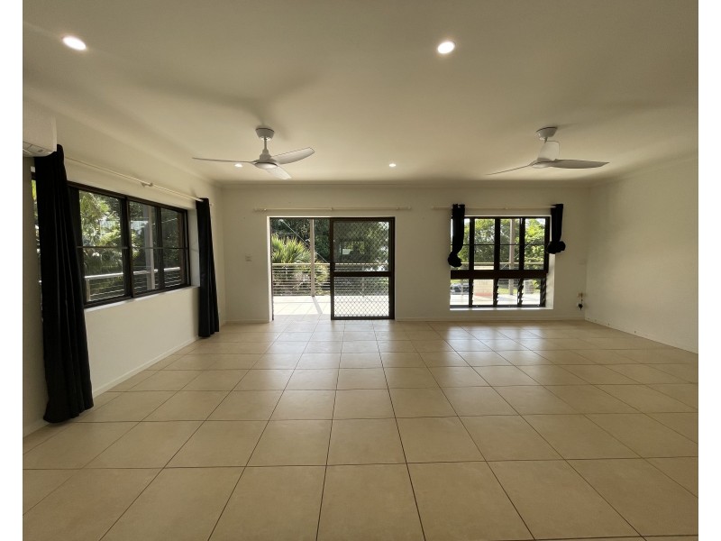 Unit 3/109 Reid Rd, Wongaling Beach QLD 4852