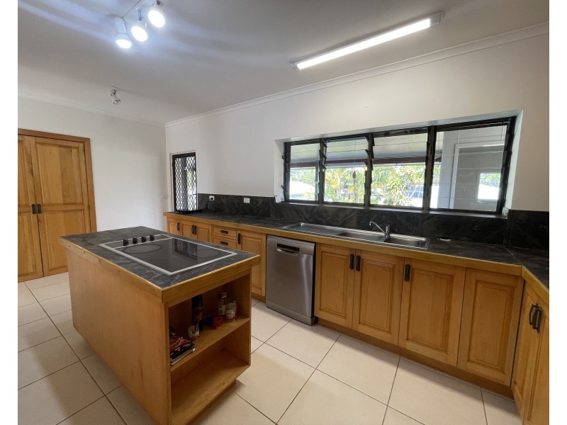 Unit 3/109 Reid Rd, Wongaling Beach QLD 4852