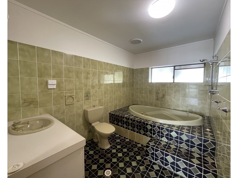 Unit 3/109 Reid Rd, Wongaling Beach QLD 4852