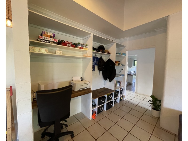 6 Yamala Cl, Mission Beach QLD 4852