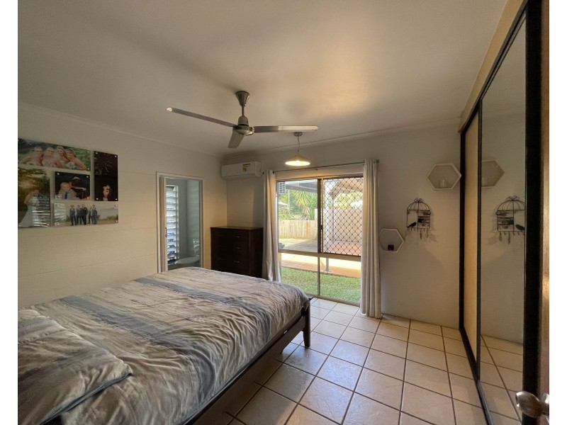 6 Yamala Cl, Mission Beach QLD 4852