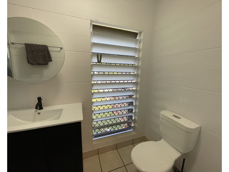 6 Yamala Cl, Mission Beach QLD 4852