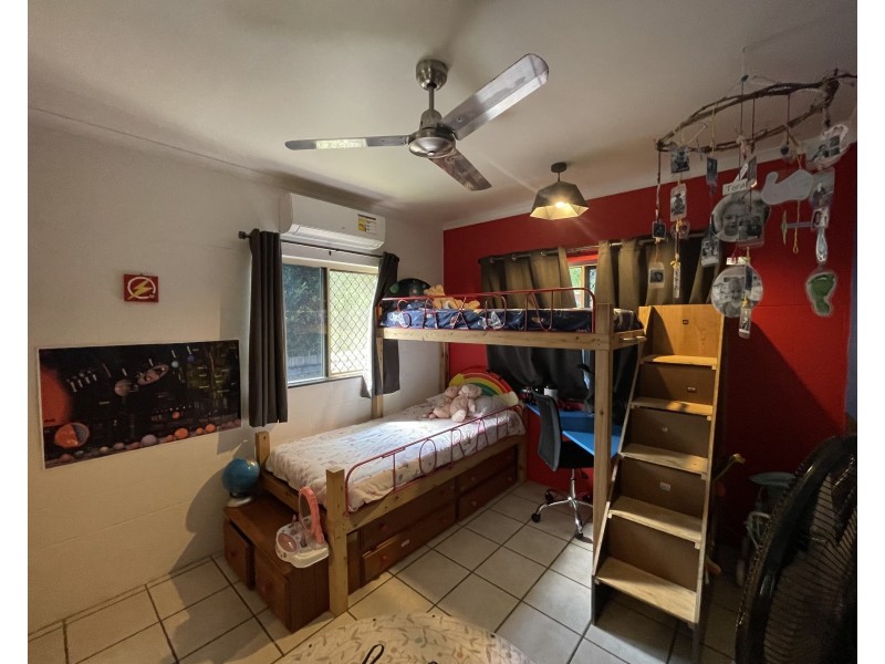 6 Yamala Cl, Mission Beach QLD 4852