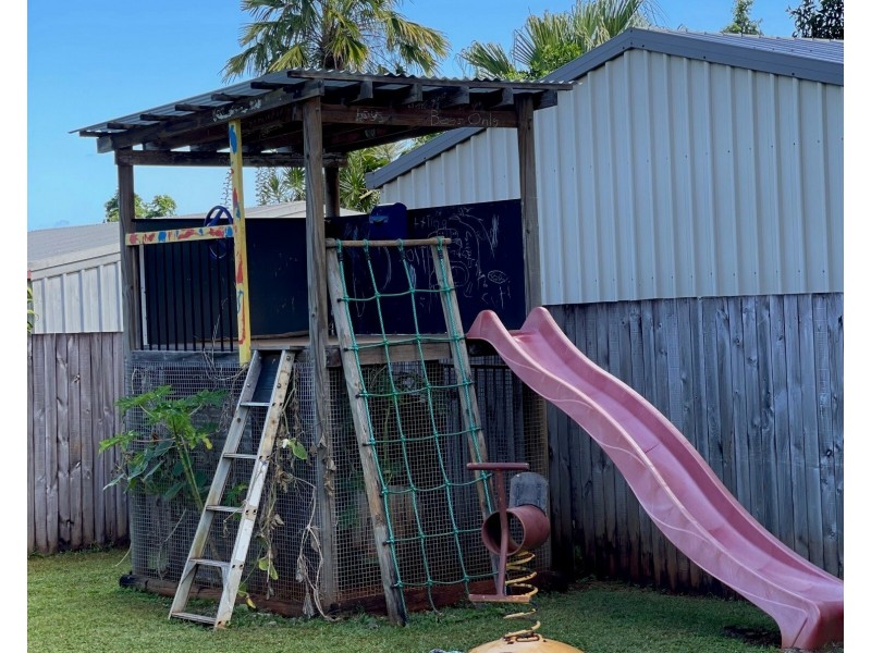 6 Yamala Cl, Mission Beach QLD 4852