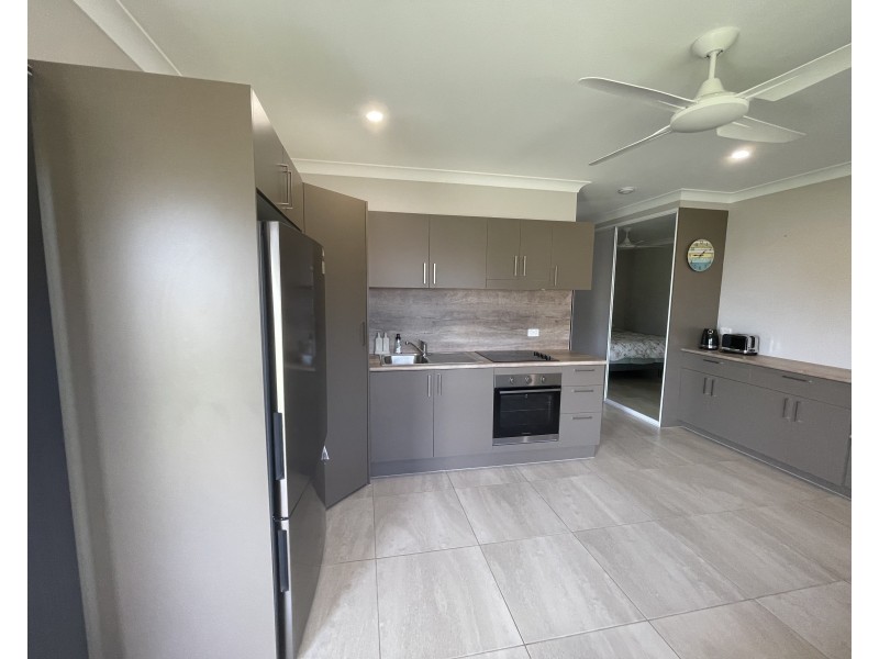 13 Rise Cres, Mission Beach QLD 4852