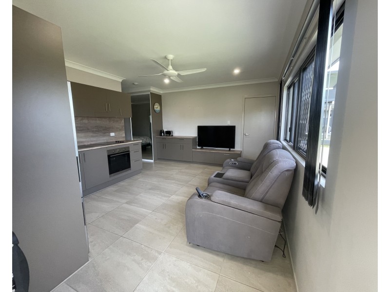 13 Rise Cres, Mission Beach QLD 4852