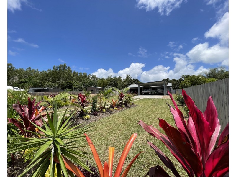 18 Nivosa Ct, Mission Beach QLD 4852