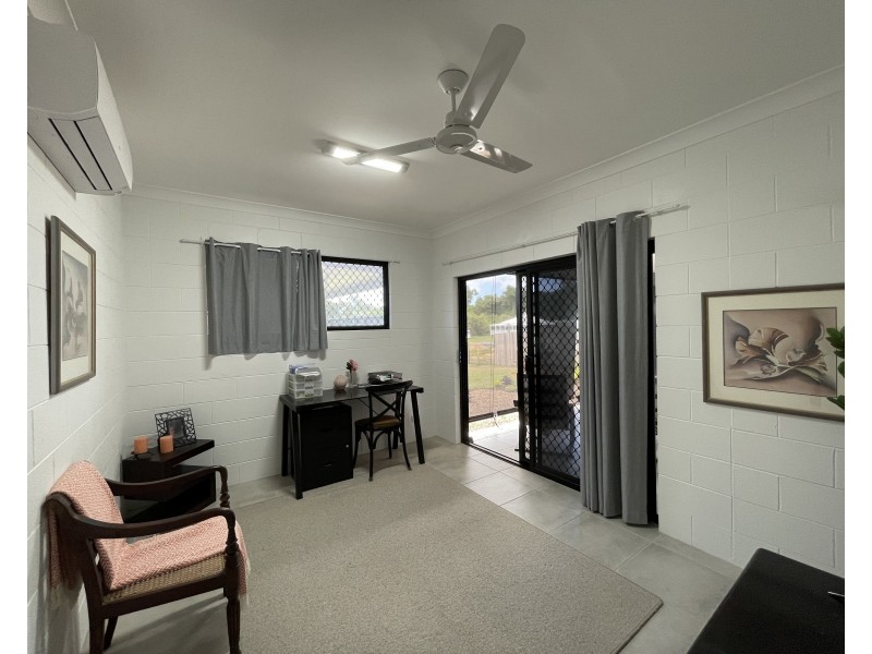 18 Nivosa Ct, Mission Beach QLD 4852