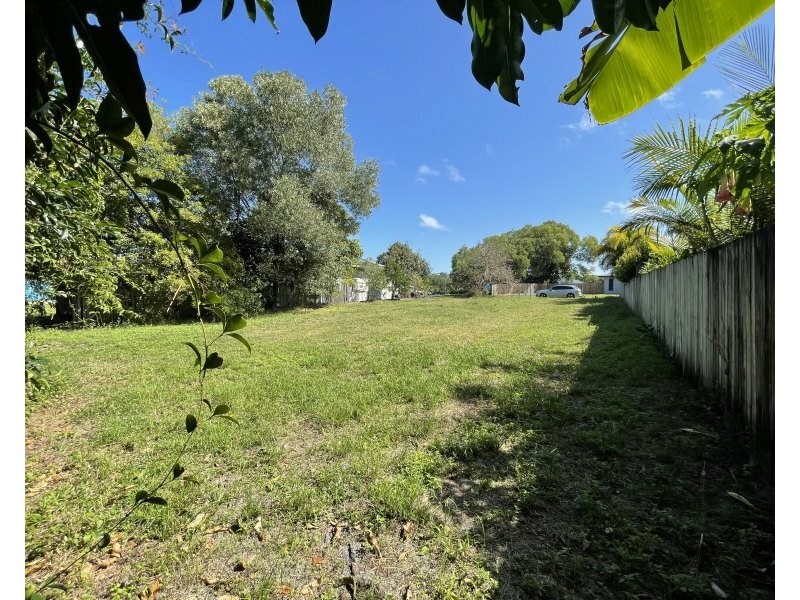 18 Clipper Court, South Mission Beach QLD 4852