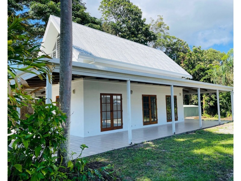 75 Holland St, Wongaling Beach QLD 4852