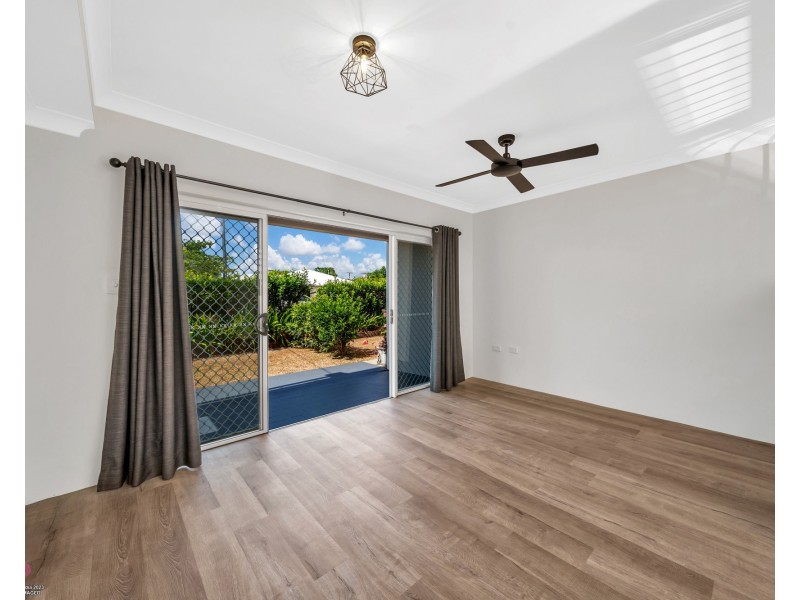 Unit 3/4 Hilliar St, Wongaling Beach QLD 4852
