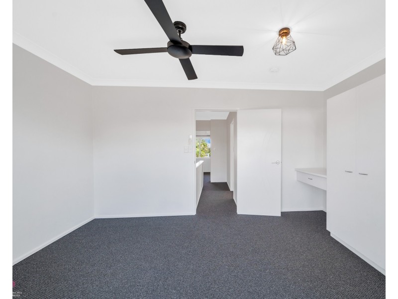 Unit 3/4 Hilliar St, Wongaling Beach QLD 4852