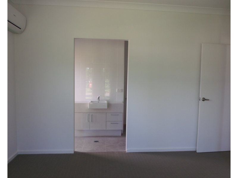 3 Iluka Close, Mission Beach QLD 4852