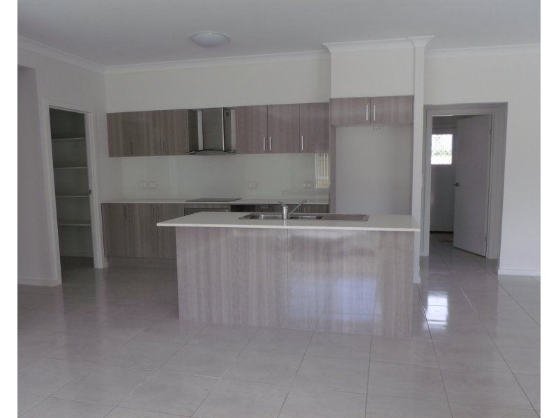 3 Iluka Close, Mission Beach QLD 4852