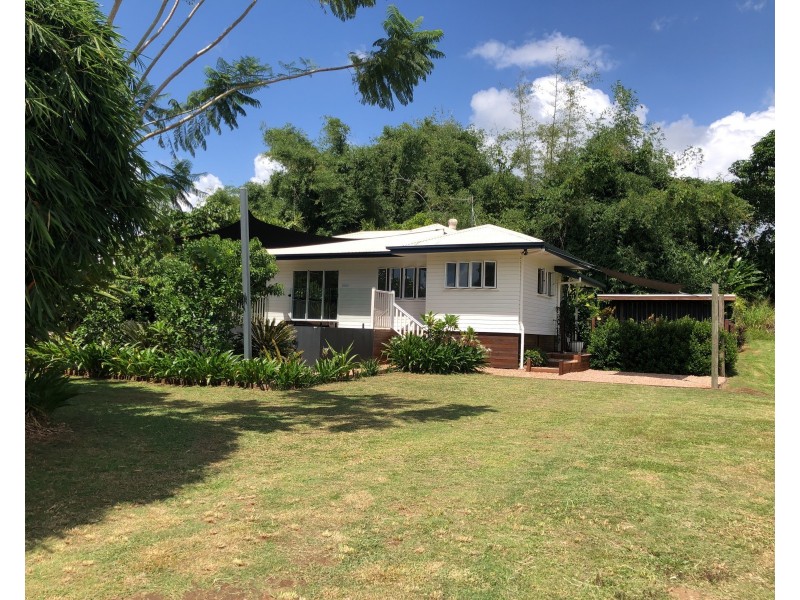 7 Southward St, Mission Beach QLD 4852