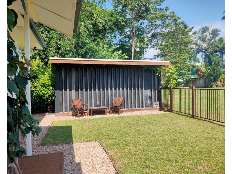 7 Southward St, Mission Beach QLD 4852