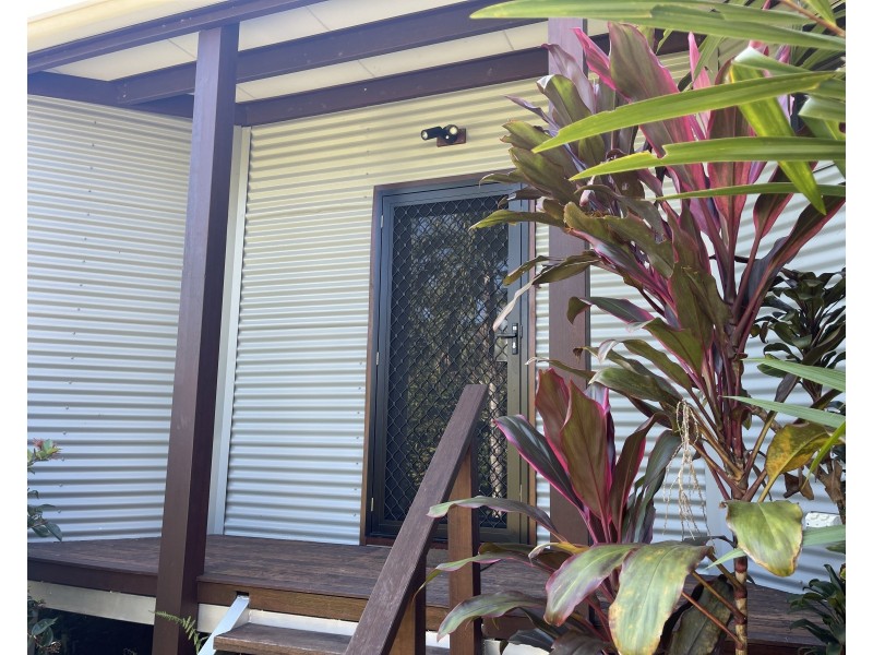 4A Cutten St, Bingil Bay QLD 4852
