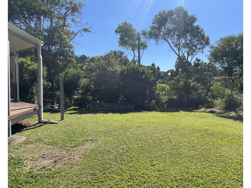 4A Cutten St, Bingil Bay QLD 4852