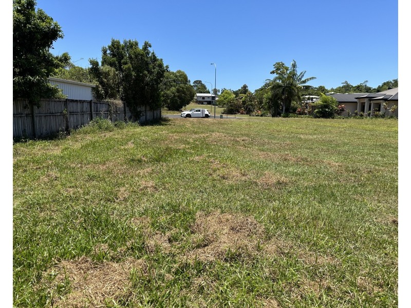 18 Genoa Ct, South Mission Beach QLD 4852