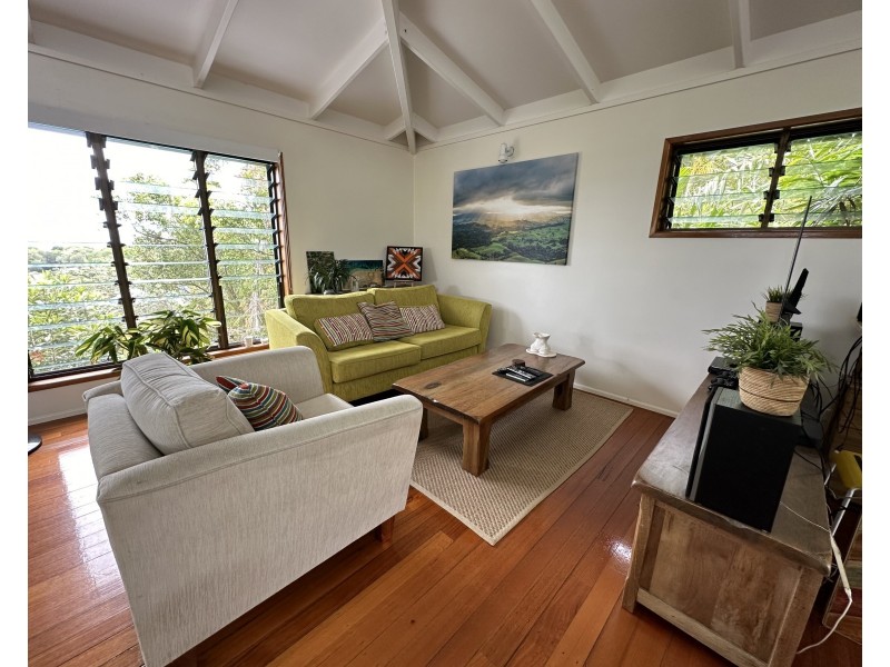 Villa 1/2 Admiralty Street, South Mission Beach QLD 4852