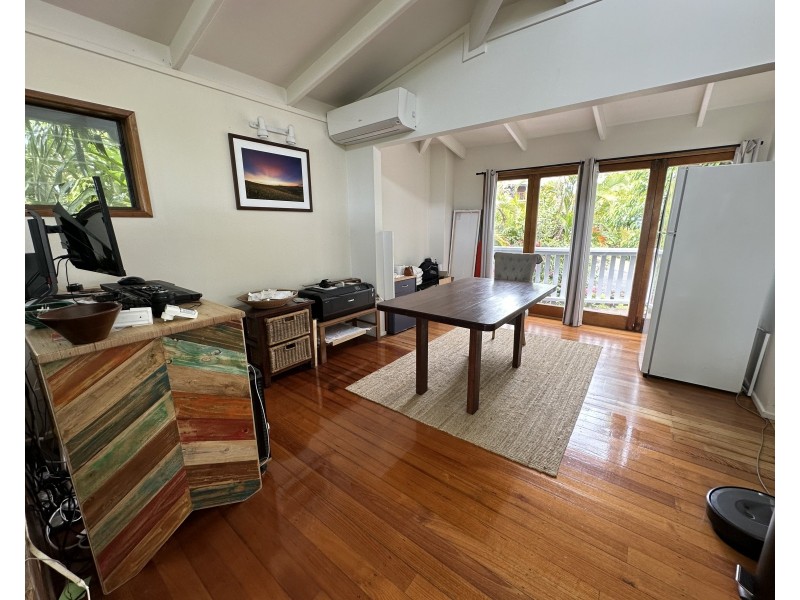 Villa 1/2 Admiralty Street, South Mission Beach QLD 4852