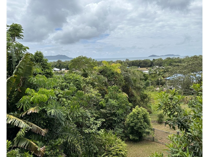 Villa 1/2 Admiralty Street, South Mission Beach QLD 4852