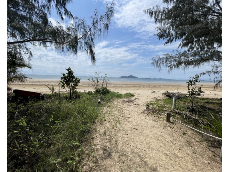 9/60 Porter Promenade, Mission Beach QLD 4852