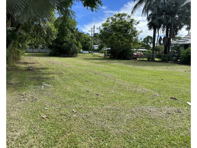 6 Jackey Jackey St, South Mission Beach QLD 4852