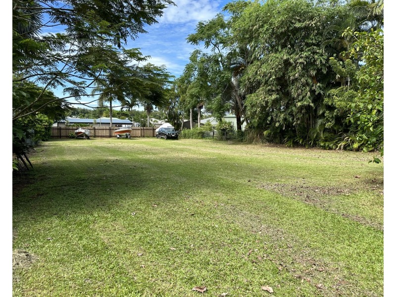 6 Jackey Jackey St, South Mission Beach QLD 4852