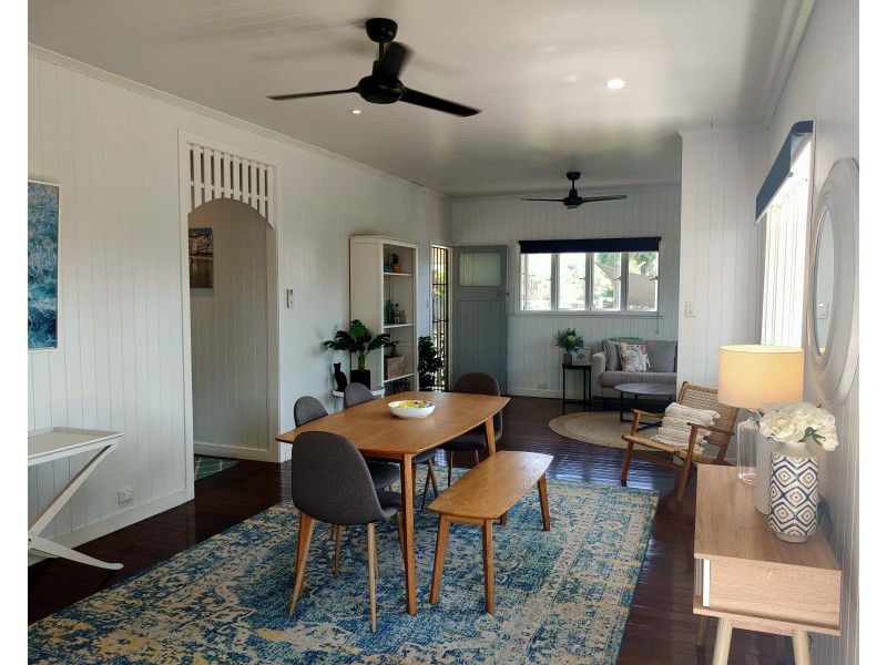 7 Southward St, Mission Beach QLD 4852