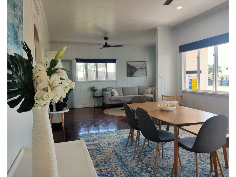 7 Southward St, Mission Beach QLD 4852