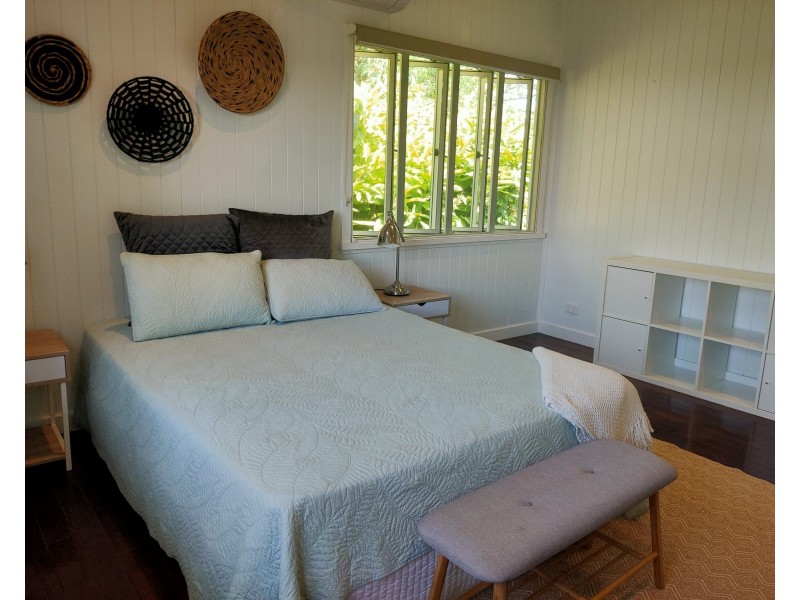 7 Southward St, Mission Beach QLD 4852