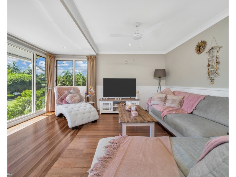 7 Pacific Parade, Mission Beach QLD 4852