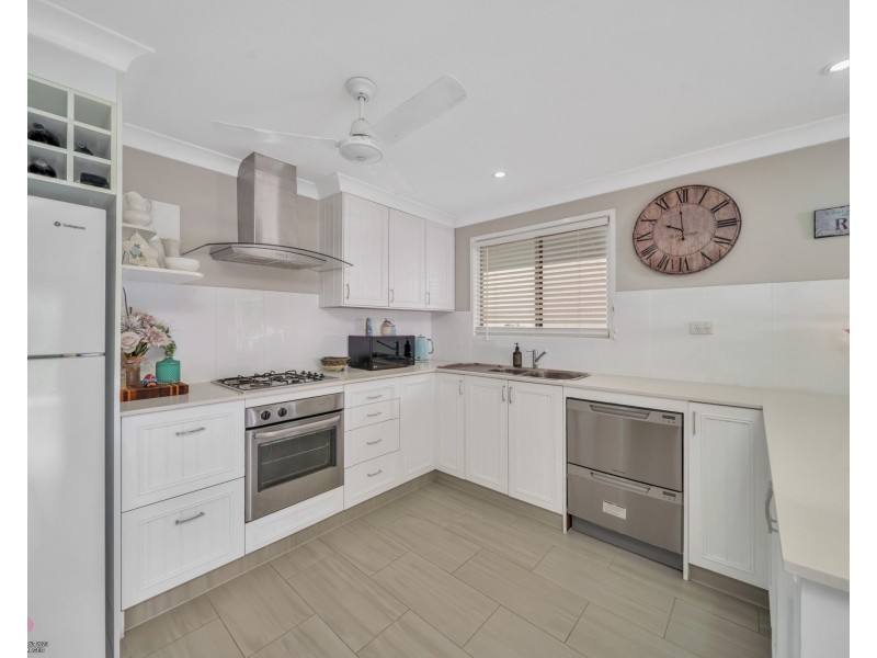 7 Pacific Parade, Mission Beach QLD 4852