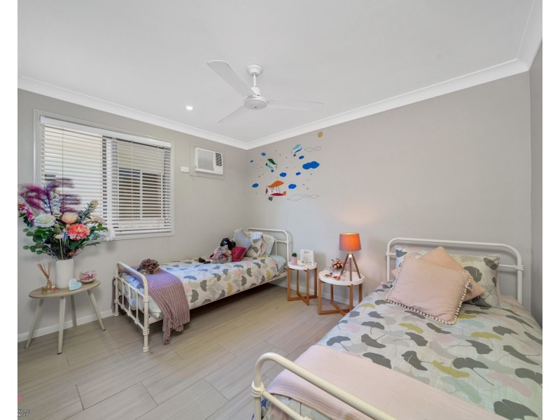7 Pacific Parade, Mission Beach QLD 4852