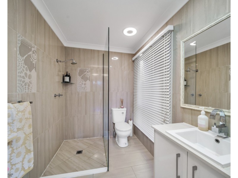 7 Pacific Parade, Mission Beach QLD 4852