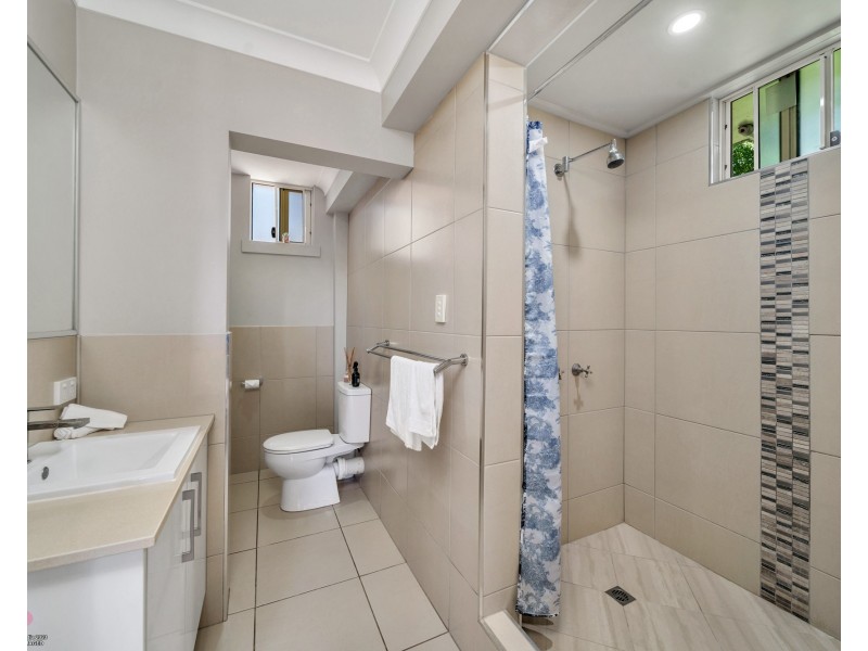 7 Pacific Parade, Mission Beach QLD 4852
