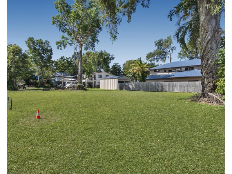4 Wongaling Beach Rd, Wongaling Beach QLD 4852