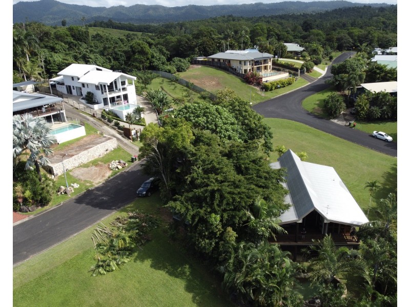 31 Dunkalli Cres, Wongaling Beach QLD 4852