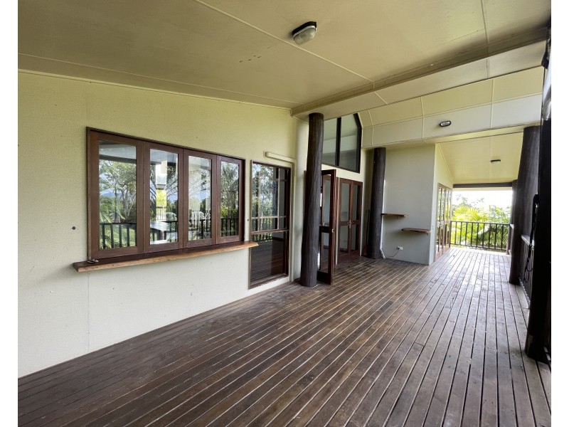 31 Dunkalli Cres, Wongaling Beach QLD 4852
