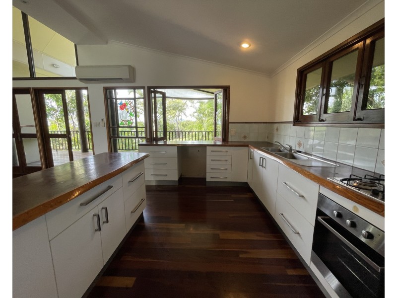 31 Dunkalli Cres, Wongaling Beach QLD 4852