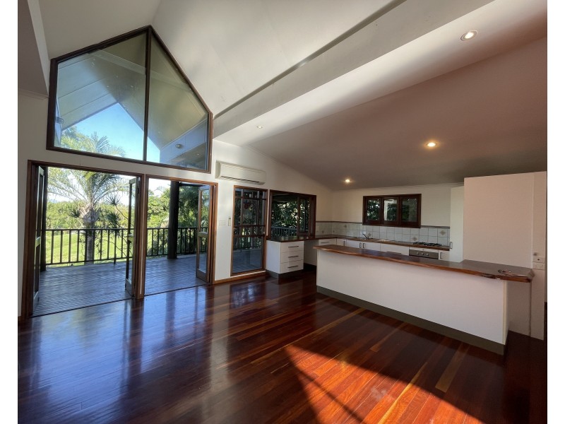 31 Dunkalli Cres, Wongaling Beach QLD 4852