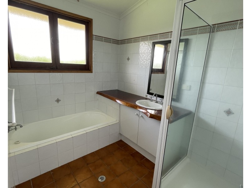 31 Dunkalli Cres, Wongaling Beach QLD 4852