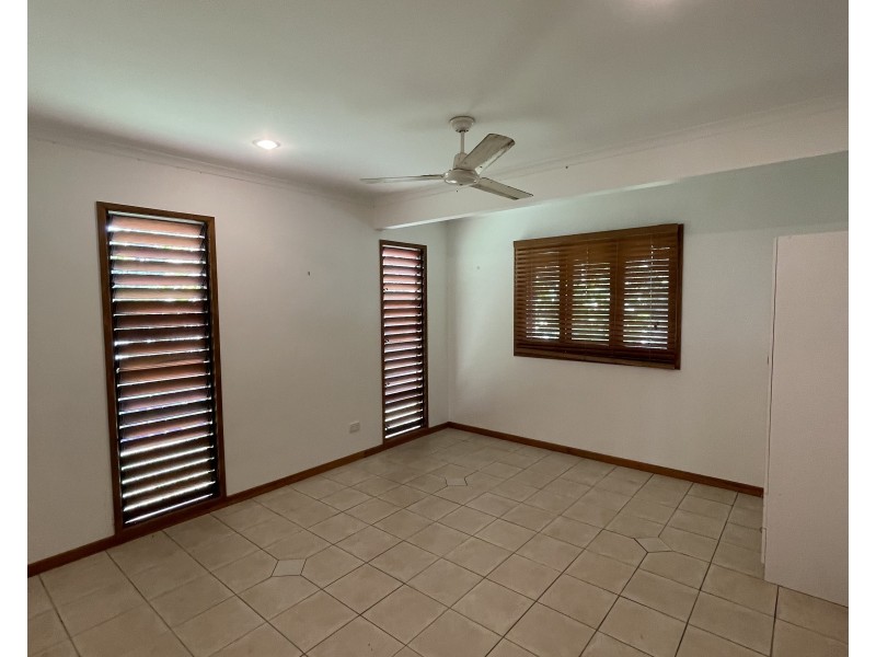 31 Dunkalli Cres, Wongaling Beach QLD 4852