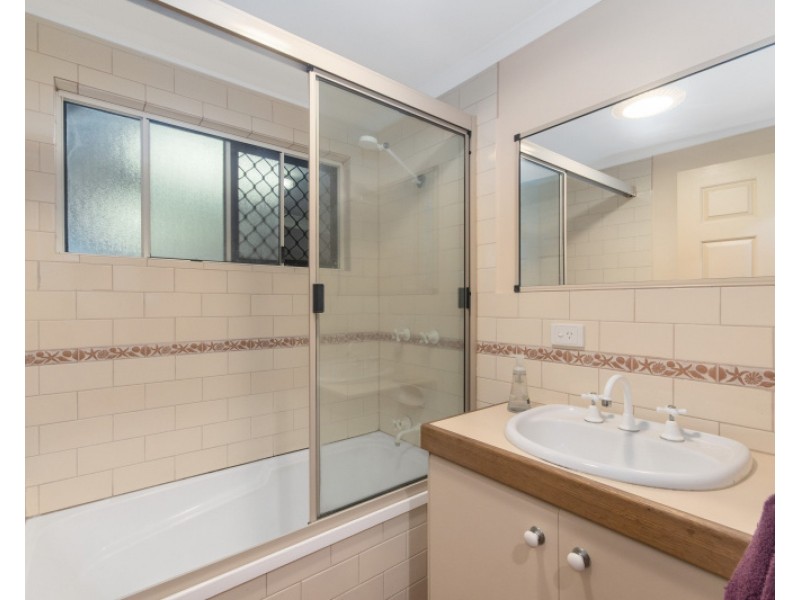 92 Porter Promenade, Mission Beach QLD 4852